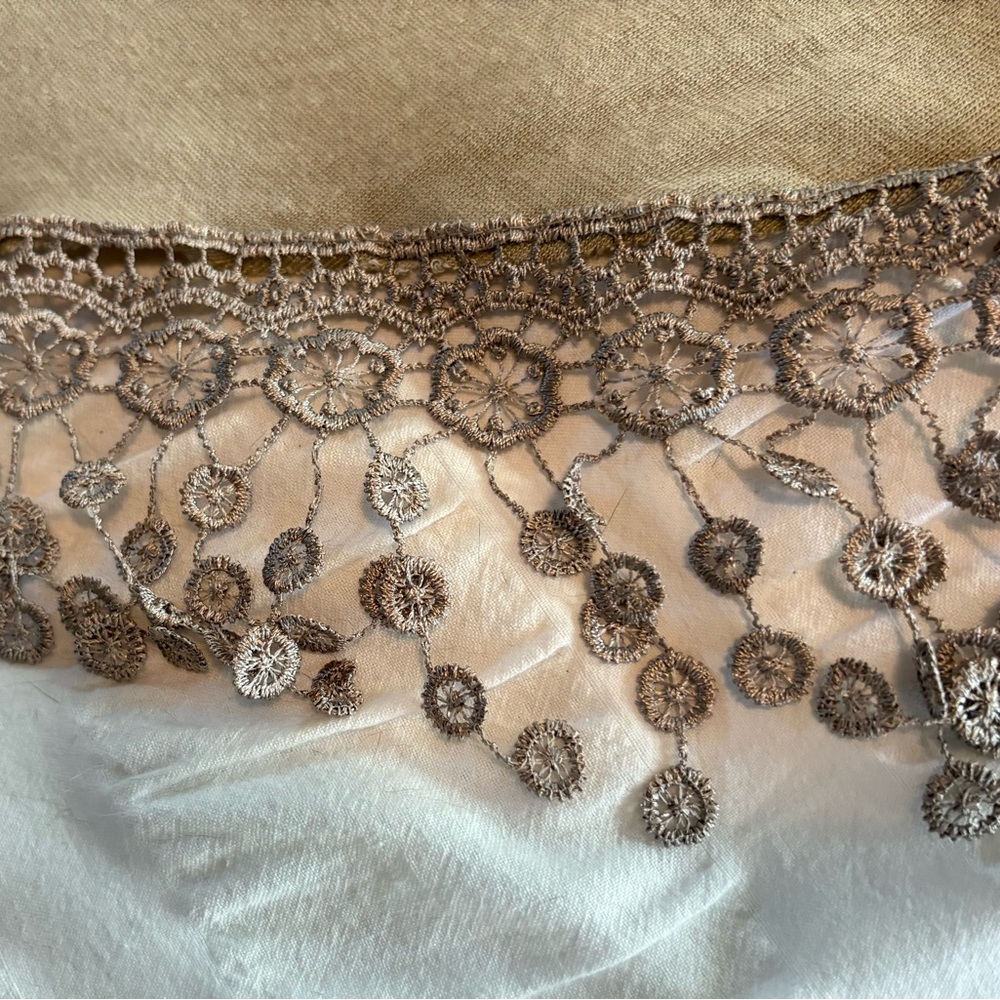 Italian-made Scarf with Lace Trim - Picture 5 of 9